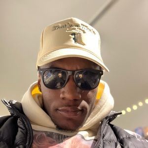 Meet your Posher, Wesley